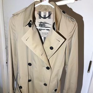 Attention Burberry Experts! Authenticity opinion?